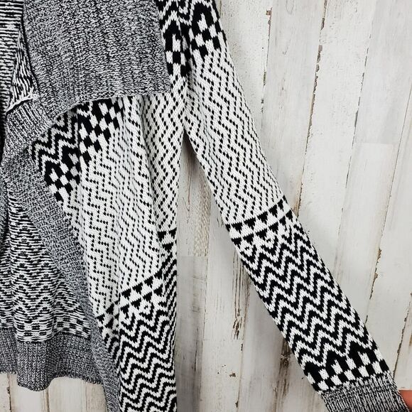 Gianni Bini Cardigan Sweater Black White Size XS - Picture 6 of 12